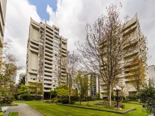 Photo 2: 1206 4300 MAYBERRY Street in Burnaby: Metrotown Condo for sale in "Times Square" (Burnaby South)  : MLS®# R2684746