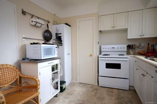 Photo 31: 971 Lovat Ave in Saanich: SE Quadra Full Duplex for sale (Saanich East)  : MLS®# 869113