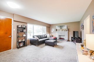 Photo 5: 3317 HANDLEY Crescent in Port Coquitlam: Lincoln Park PQ House for sale : MLS®# R2503021