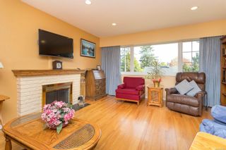 Photo 7: 1050 Beverley Pl in Victoria: Vi Rockland House for sale : MLS®# 916898