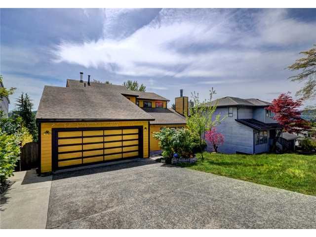 Main Photo: 2562 STEEPLE CT in Coquitlam: Upper Eagle Ridge House for sale : MLS®# V1061453