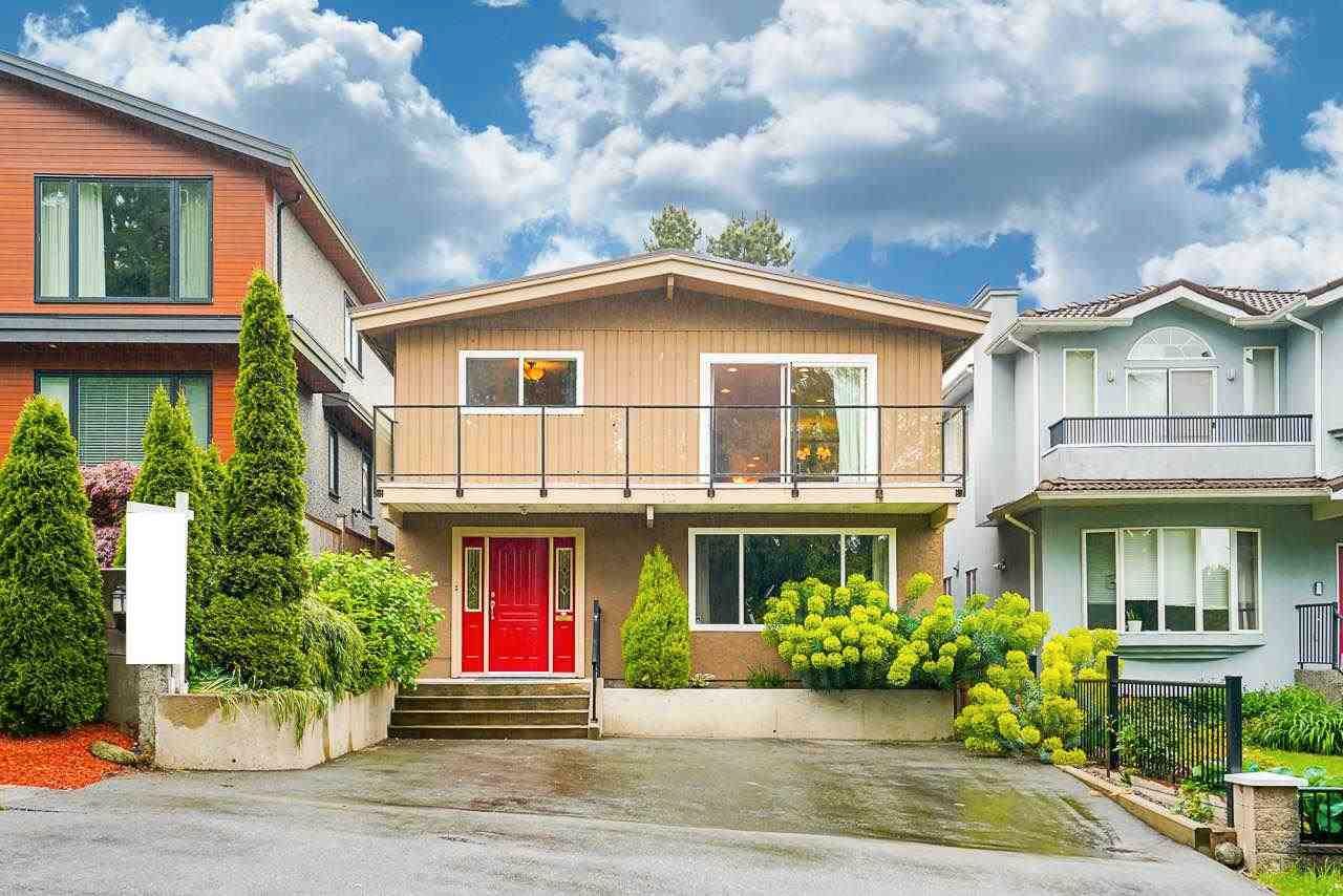 Main Photo: 111 N FELL Avenue in Burnaby: Capitol Hill BN House for sale (Burnaby North)  : MLS®# R2583790