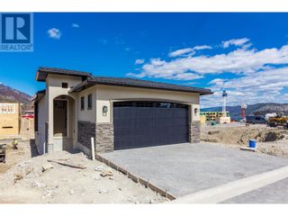 Main Photo: 1682 Harbour View Crescent in Kelowna: House for sale : MLS®# 10310340