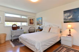 Photo 13: 1215 PARKER Street: White Rock House for sale (South Surrey White Rock)  : MLS®# R2097862