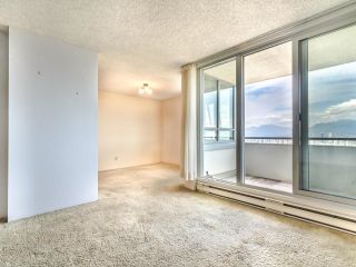 Photo 8: 2104 5645 BARKER Avenue in Burnaby: Central Park BS Condo for sale in "Central Park Place" (Burnaby South)  : MLS®# R2612585