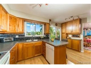 Photo 11: 944 Rankin Road in VICTORIA: Es Kinsmen Park Residential for sale (Esquimalt)  : MLS®# 325600