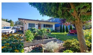 Main Photo: 38868 BRITANNIA Avenue in Squamish: Dentville House for sale in "Dentville" : MLS®# R2728123
