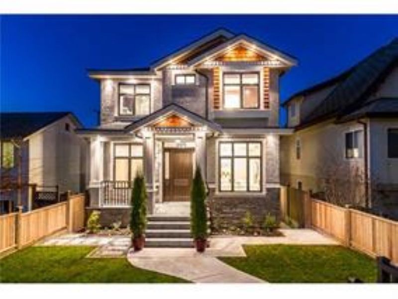 FEATURED LISTING: 3175 22ND Avenue East Vancouver