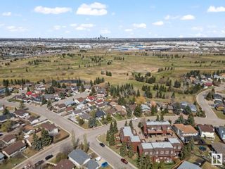 Photo 2: 3957 62 Street in Edmonton: Zone 29 Townhouse for sale : MLS®# E4385503