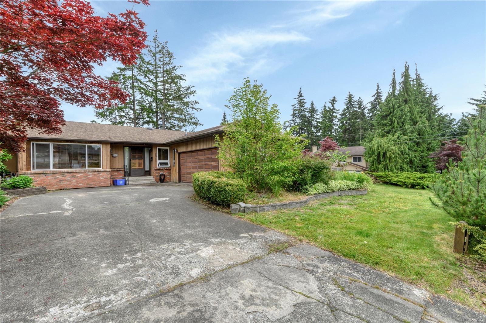 Main Photo: 1511 Leed Rd in Campbell River: CR Willow Point House for sale : MLS®# 907464