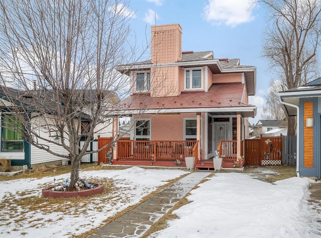 Main Photo: 79 Shawmeadows Place SW in Calgary: Shawnessy Detached for sale : MLS®# A1185439
