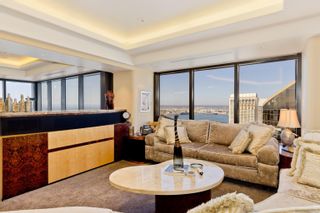 Photo 6: DOWNTOWN Condo for sale : 5 bedrooms : 200 Harbor Dr #3901 in San Diego