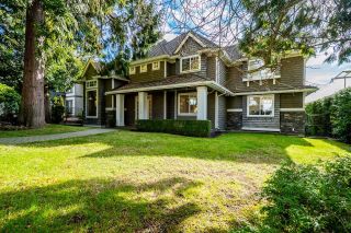 Photo 1: 13518 MARINE Drive in Surrey: Crescent Bch Ocean Pk. House for sale (South Surrey White Rock)  : MLS®# R2755155