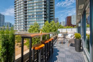 Photo 2: 303 8 SMITHE Mews in Vancouver: Yaletown Condo for sale in "Flagship" (Vancouver West)  : MLS®# R2843781