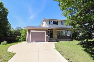 Photo 2: 114 Savoy Crescent in Winnipeg: Residential for sale (1G)  : MLS®# 202114818