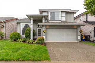 Photo 1: 20259 94B AVENUE in Langley: Walnut Grove House for sale : MLS®# R2476023