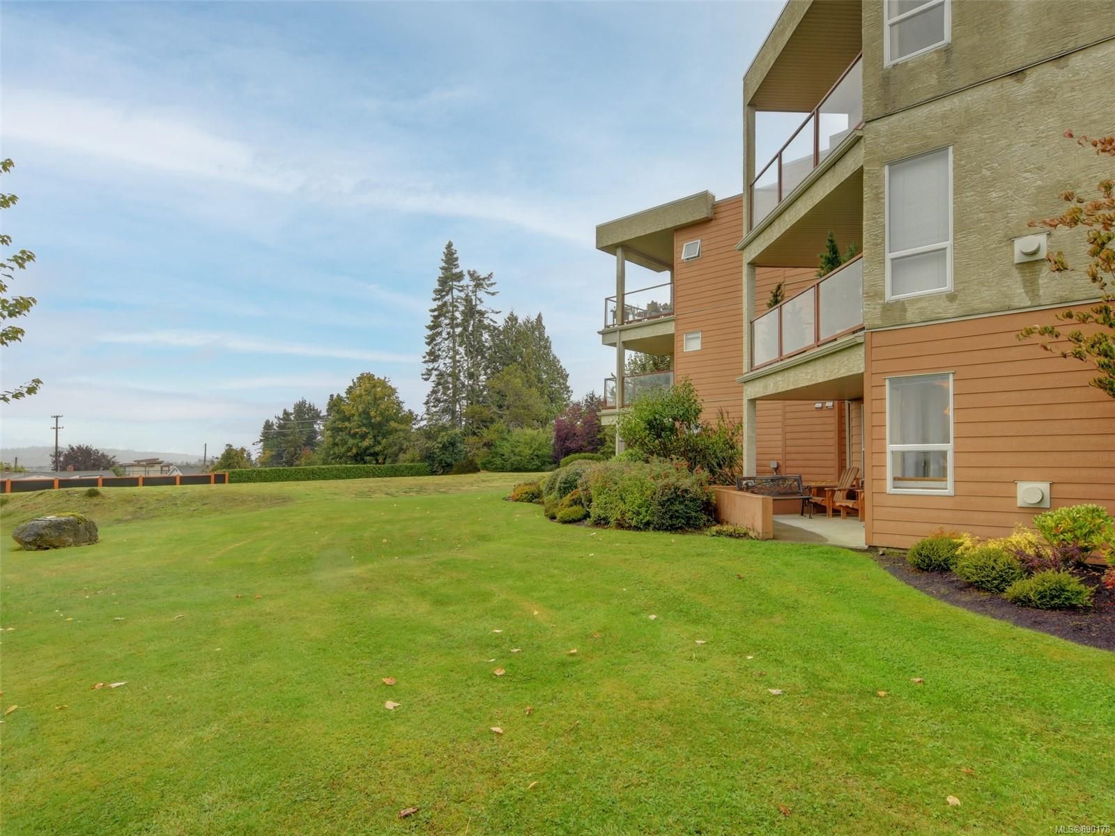 Photo 23: Photos: 106 6585 Country Rd in Sooke: Sk Sooke Vill Core Condo for sale : MLS®# 890178