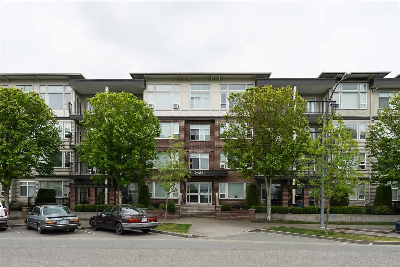 Main Photo: 410 9422 VICTOR STREET in : Chilliwack N Yale-Well Condo for sale : MLS®# R2330105