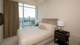 Photo 8: 2101 1515 HOMER Mews in Vancouver: Yaletown Condo for sale in "KING'S LANDING" (Vancouver West)  : MLS®# R2754839