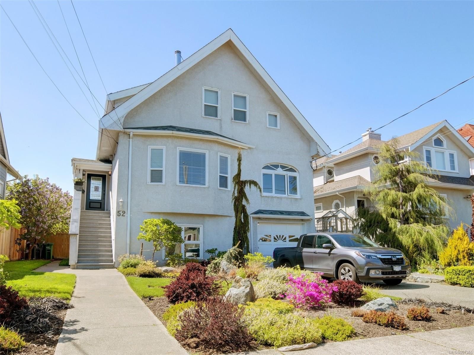 Main Photo: 52 Linden Ave in Victoria: Vi Fairfield West House for sale : MLS®# 907365