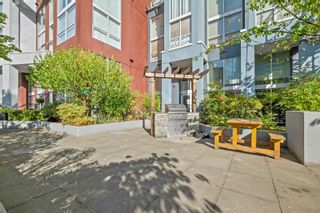 Photo 3: 415 933 SEYMOUR Street in Vancouver: Downtown VW Condo for sale (Vancouver West)  : MLS®# R2851797
