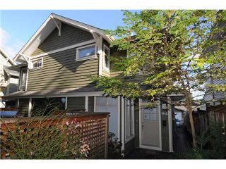 Photo 1: 3142 FROMME Road in North Vancouver: Lynn Valley Condo for sale : MLS®# V870906
