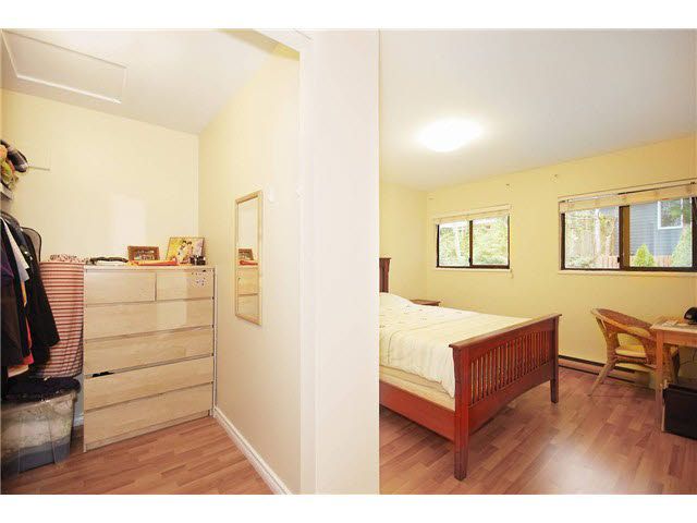 Photo 10: Photos: 2547 BURIAN Drive in Coquitlam: Coquitlam East 1/2 Duplex for sale : MLS®# V1119214