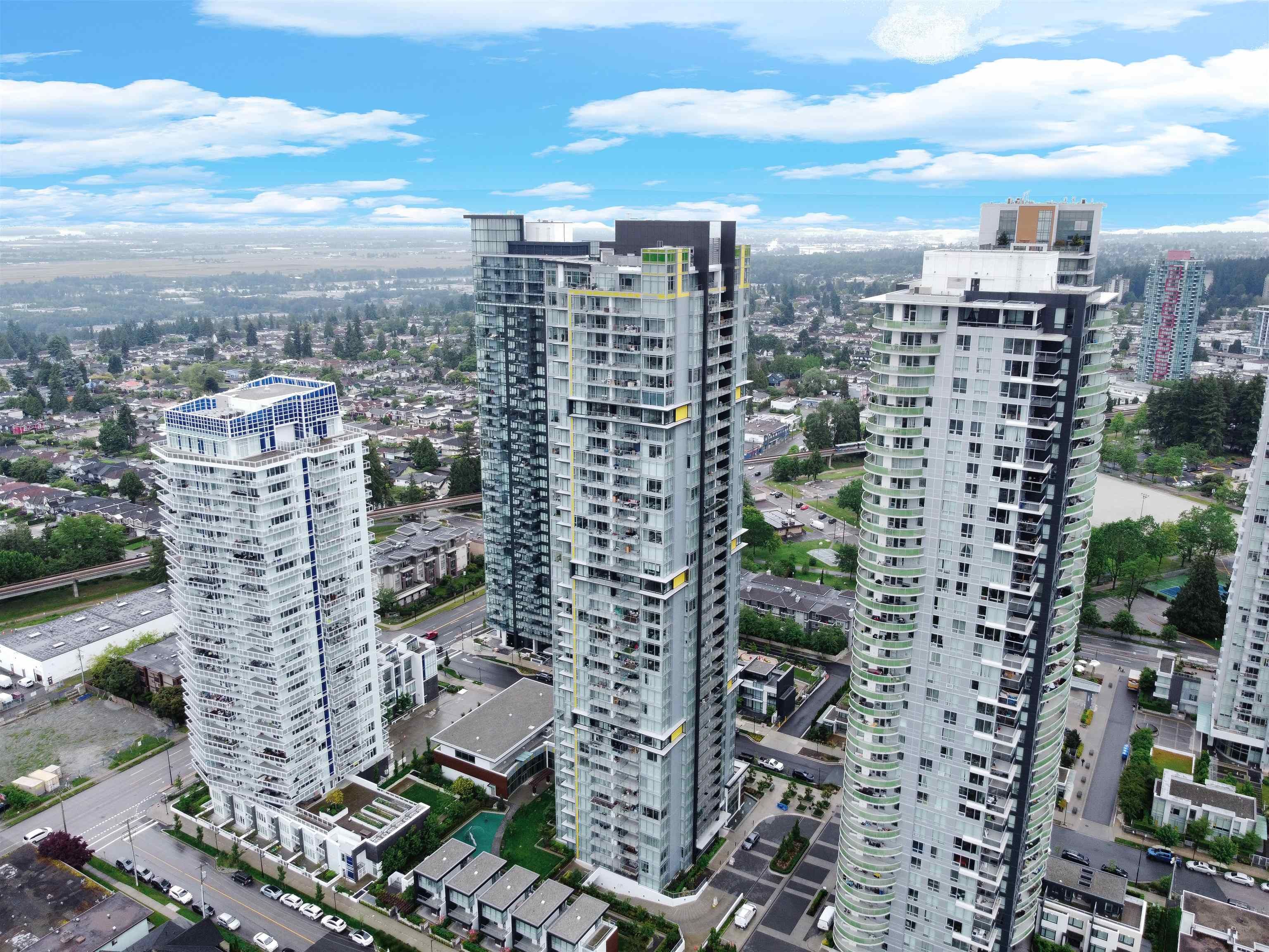Main Photo: 708 6700 DUNBLANE Avenue in Burnaby: Metrotown Condo for sale (Burnaby South)  : MLS®# R2700912