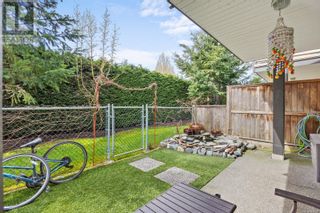 Photo 24: 112 4699 Muir Rd in Courtenay: House for sale : MLS®# 960650