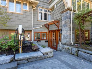 Photo 3: 1992 MCNICOLL Avenue in Vancouver: Kitsilano Townhouse for sale (Vancouver West)  : MLS®# R2876395