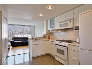 Photo 1: 2506 939 EXPO Boulevard in Vancouver: Yaletown Condo for sale in "MAX II" (Vancouver West)  : MLS®# V1130557