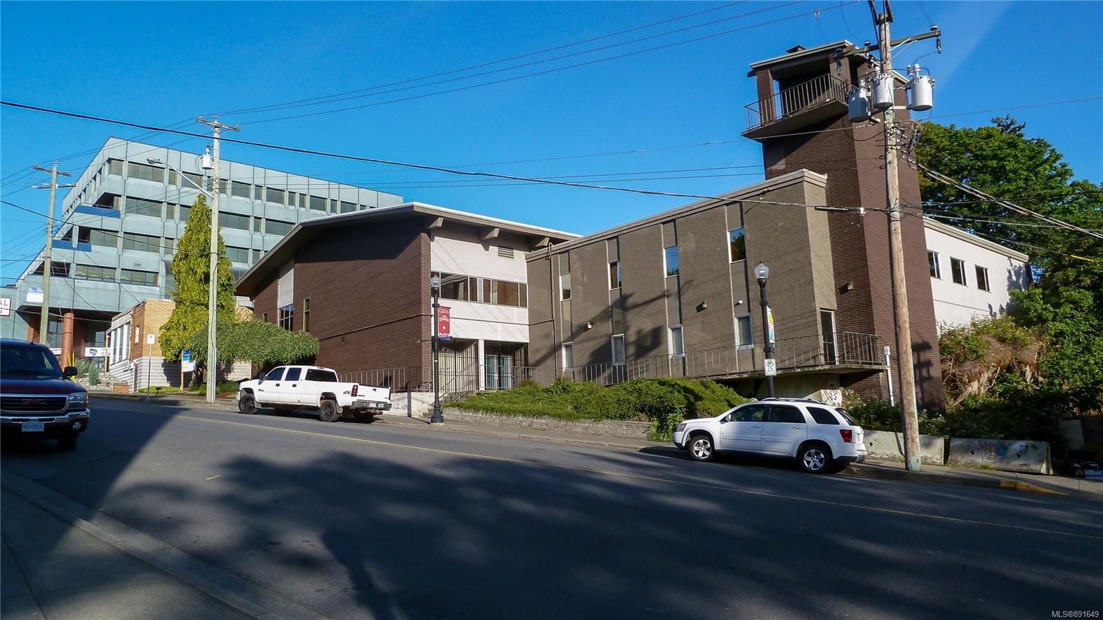 Main Photo: 250 Albert St in Nanaimo: Na Old City Office for sale : MLS®# 891649