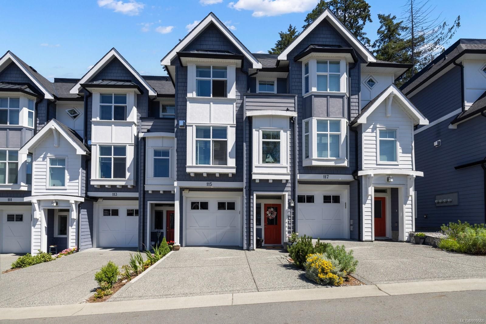 Main Photo: 115 1064 Gala Crt in Langford: La Happy Valley Row/Townhouse for sale : MLS®# 909668