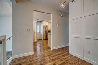 Photo 11: 22 Woodmont Way SW in Calgary: Woodbine Semi Detached for sale : MLS®# A1186086