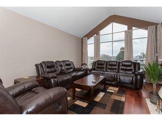 Photo 4: 309 20600 53A AVENUE in Langley: Langley City Condo for sale : MLS®# R2146902