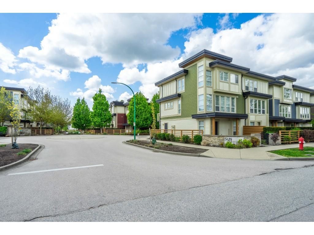 Main Photo: 26 19477 72A Avenue in Surrey: Clayton Townhouse for sale in "SUN 72" (Cloverdale)  : MLS®# R2688195