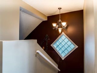Photo 16: 27 Woodmont Green SW in Calgary: Woodbine House for sale : MLS®# C4022488