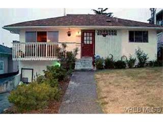 Photo 1: 2656 Capital Hts in VICTORIA: Vi Oaklands Half Duplex for sale (Victoria)  : MLS®# 316158