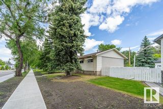 Photo 2: 6039 106 Street in Edmonton: Zone 15 House for sale : MLS®# E4393352