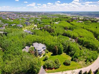 Photo 30: 42 Anatapi Lane SW in Calgary: Springbank Hill Detached for sale : MLS®# A1251235