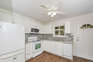 Photo 12: 3160 Metchosin Rd in Colwood: Co Wishart North Half Duplex for sale : MLS®# 892612