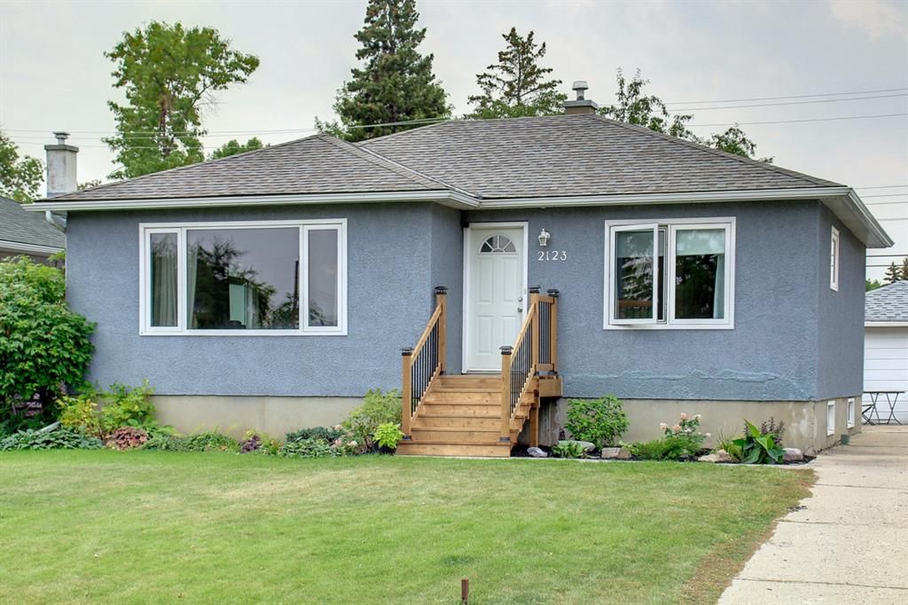 Main Photo: 2123 66 Avenue SE in Calgary: Ogden Detached for sale : MLS®# A1245523