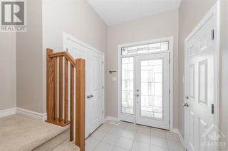 Photo 3: 754 PUTNEY CRESCENT in Ottawa: House for sale : MLS®# 1386736