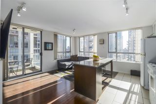 Photo 5: 1206 1225 RICHARDS Street in Vancouver: Downtown VW Condo for sale in "EDEN" (Vancouver West)  : MLS®# R2445592