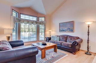 Photo 6: 2225 Woodpark Avenue SW in Calgary: Woodlands Detached for sale : MLS®# A1177713