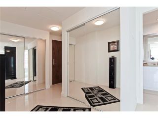 Photo 4: 1104 162 VICTORY SHIP Way in North Vancouver: Lower Lonsdale Condo for sale in "ATRIUM WEST AT THE PIER" : MLS®# V829412