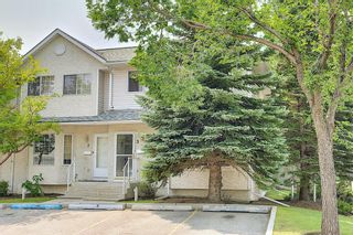 Photo 1: 3 Bedford Manor NE in Calgary: Beddington Heights Row/Townhouse for sale : MLS®# A1134709