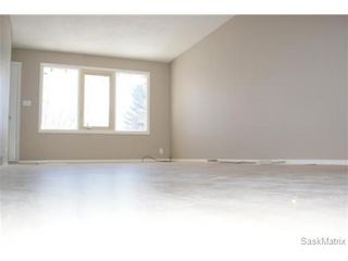 Photo 6: 7244 BOWMAN Avenue in Regina: Dieppe Place Semi-Detached for sale (Regina Area 02)  : MLS®# 457304