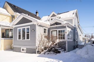 Photo 1: 1+3/4 Storey Scotia Heights in Winnipeg: House for sale