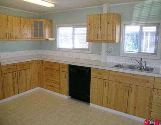 Photo 3: 82 9080 198 ST in Langley: Walnut Grove Manufactured Home for sale in "Forest Green" : MLS®# F2505246
